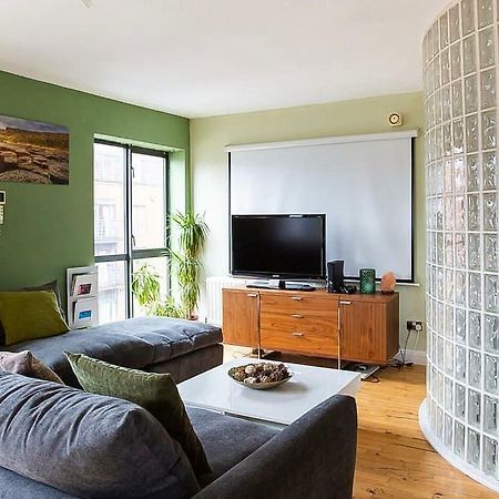 Spacious Belfast City Centre Duplex Apartment Esterno foto