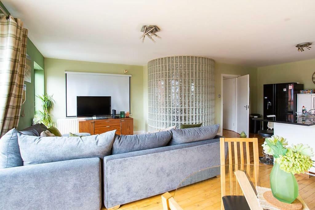 Spacious Belfast City Centre Duplex Apartment Esterno foto