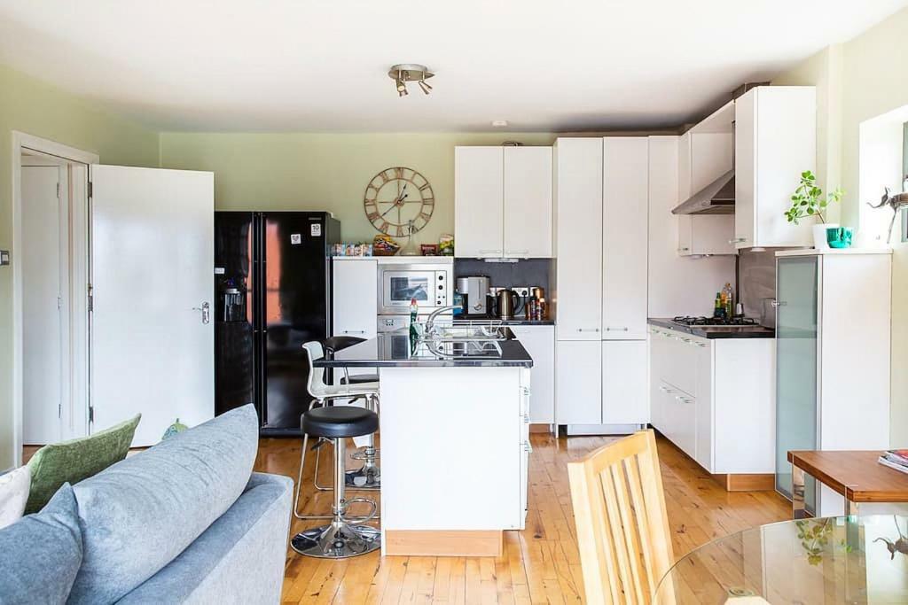 Spacious Belfast City Centre Duplex Apartment Esterno foto