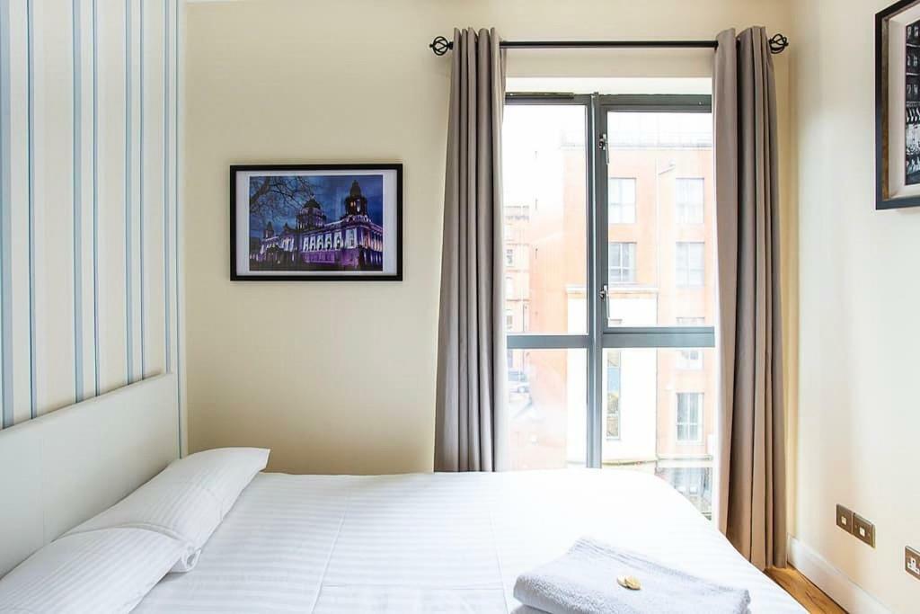 Spacious Belfast City Centre Duplex Apartment Esterno foto